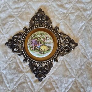 Vintage Brass Wall decor hanging‎ with picture Bouche Village